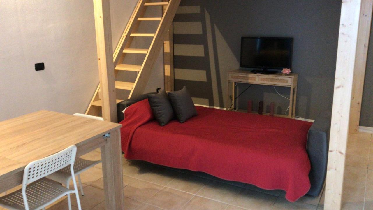 Feel Like Home In Милано Екстериор снимка